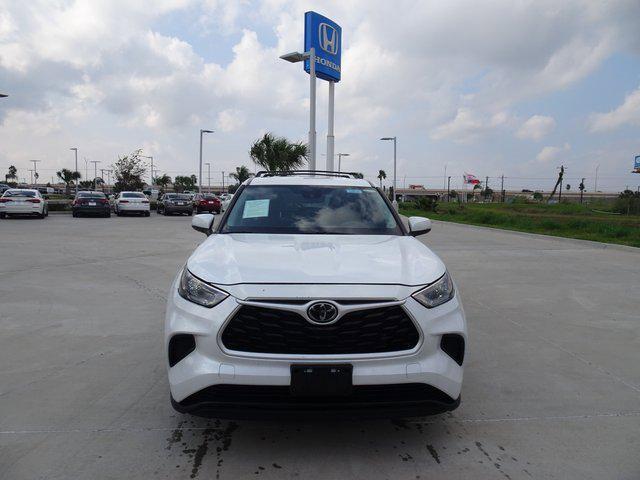 used 2022 Toyota Highlander car, priced at $29,375