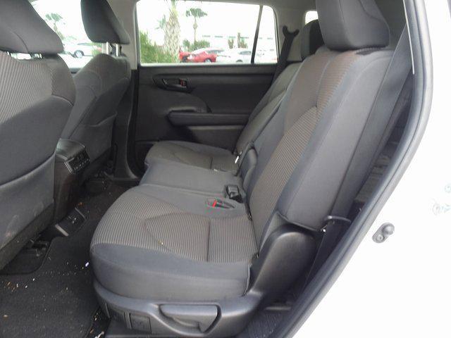 used 2022 Toyota Highlander car, priced at $29,375