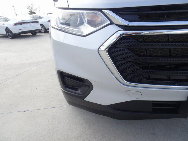 used 2021 Chevrolet Traverse car, priced at $23,625