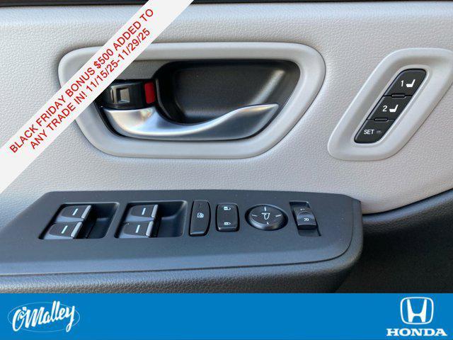 new 2025 Honda Pilot car, priced at $44,599