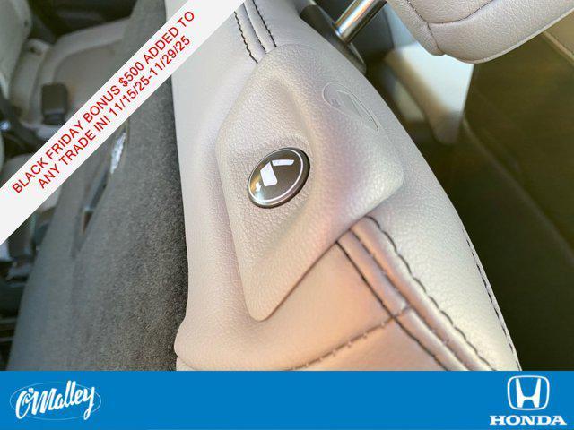 new 2025 Honda Pilot car, priced at $44,599