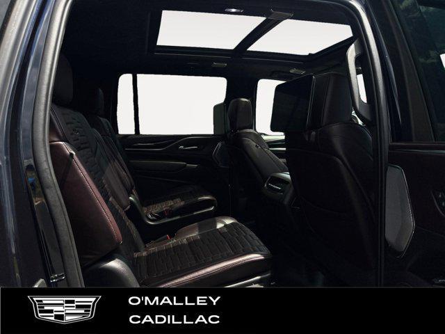 used 2022 Cadillac Escalade ESV car, priced at $62,995