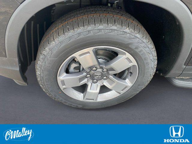 new 2025 Honda Ridgeline car, priced at $43,599