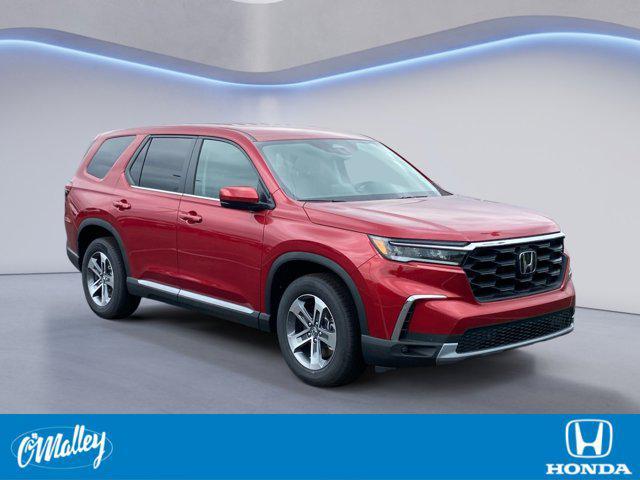 new 2025 Honda Pilot car, priced at $45,599