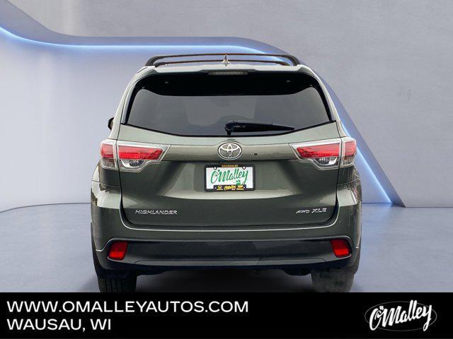 used 2014 Toyota Highlander car, priced at $17,995