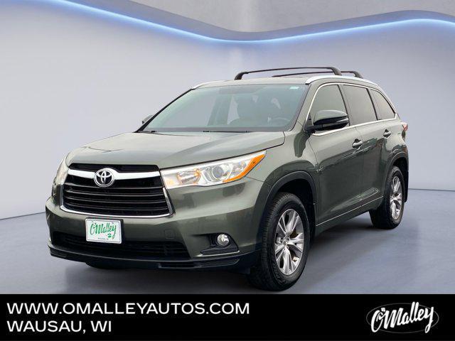 used 2014 Toyota Highlander car, priced at $17,995