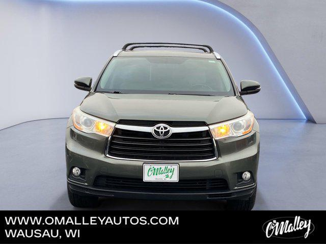 used 2014 Toyota Highlander car, priced at $17,995