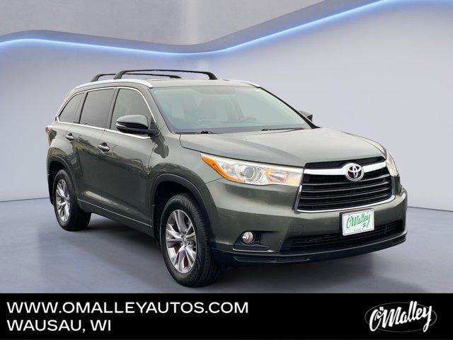 used 2014 Toyota Highlander car, priced at $17,995