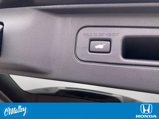 new 2025 Honda Pilot car, priced at $53,299