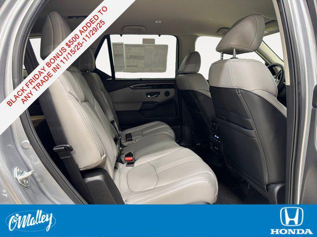 new 2025 Honda Pilot car, priced at $45,299