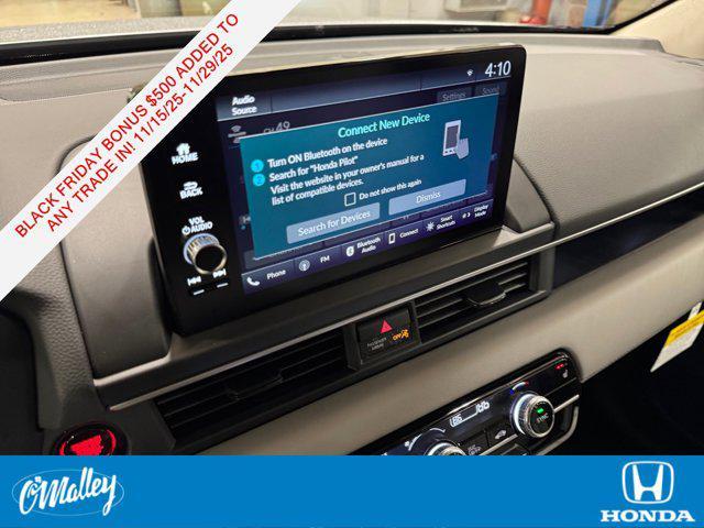 new 2025 Honda Pilot car, priced at $45,299