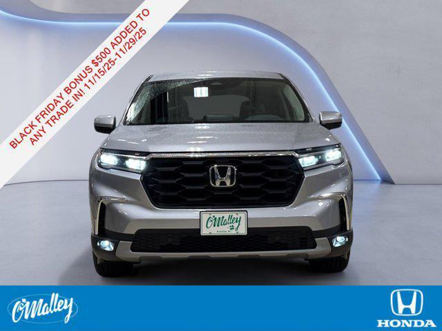 new 2025 Honda Pilot car, priced at $45,299