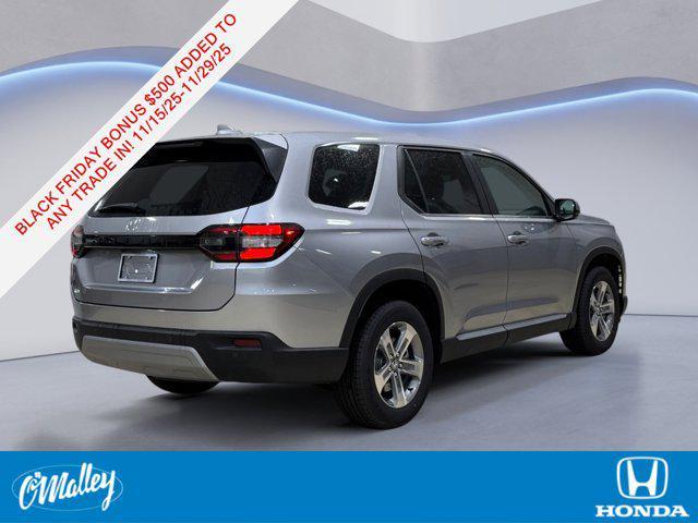new 2025 Honda Pilot car, priced at $45,299