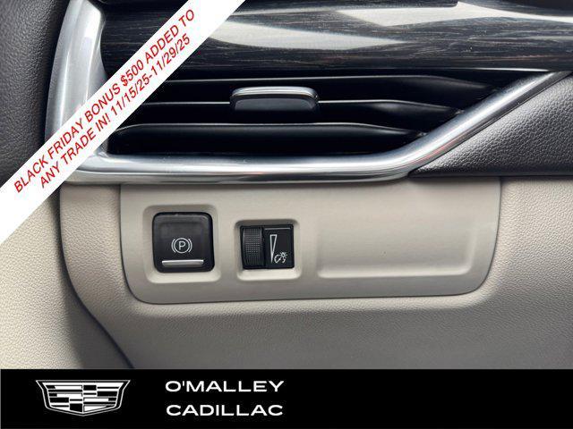 used 2020 Cadillac XT4 car, priced at $24,995