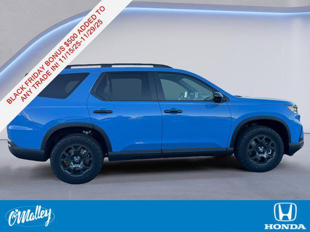 new 2025 Honda Pilot car, priced at $49,299