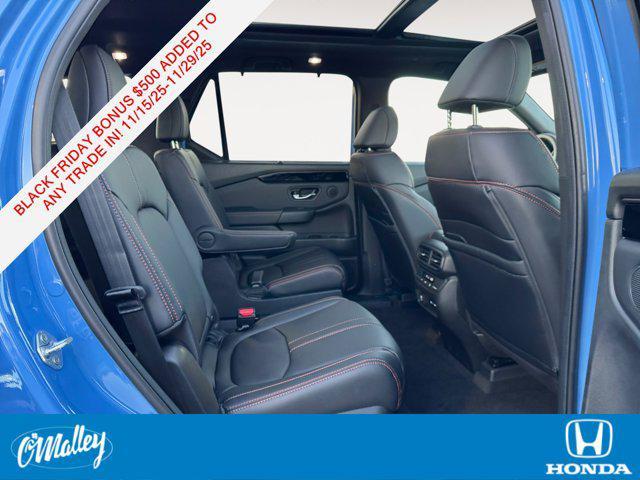 new 2025 Honda Pilot car, priced at $49,299