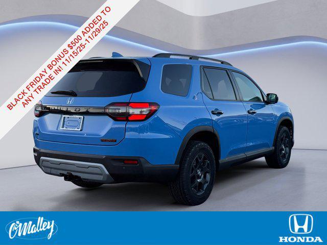 new 2025 Honda Pilot car, priced at $49,299