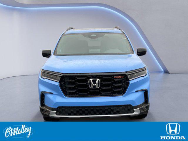 new 2025 Honda Pilot car, priced at $48,999