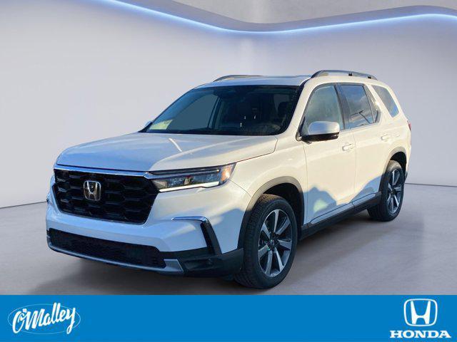 new 2025 Honda Pilot car, priced at $52,899