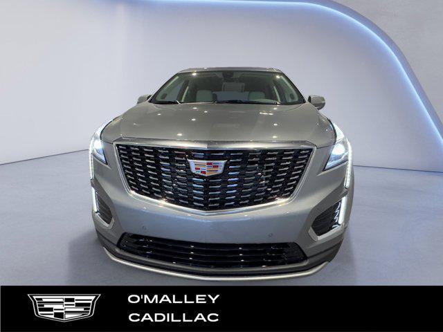 new 2025 Cadillac XT5 car, priced at $57,105