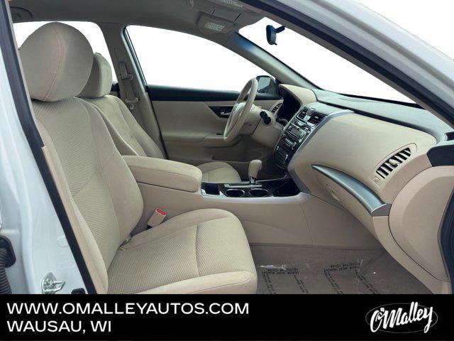 used 2014 Nissan Altima car
