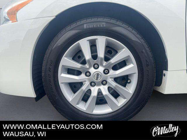 used 2014 Nissan Altima car
