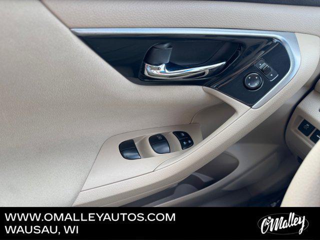 used 2014 Nissan Altima car