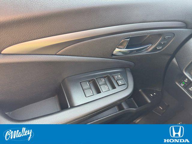 used 2022 Honda Pilot car, priced at $33,495
