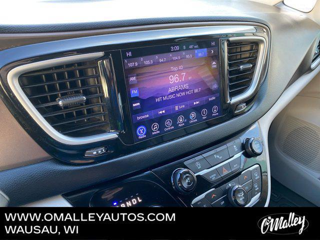 used 2017 Chrysler Pacifica car, priced at $15,495