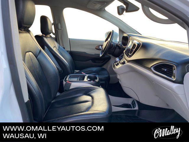 used 2017 Chrysler Pacifica car, priced at $15,495