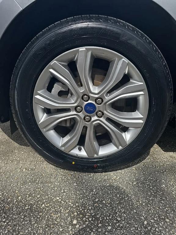 used 2022 Ford Edge car, priced at $20,389