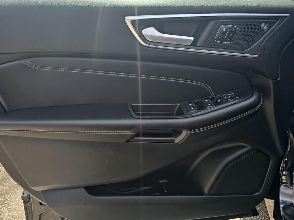 used 2022 Ford Edge car, priced at $20,097
