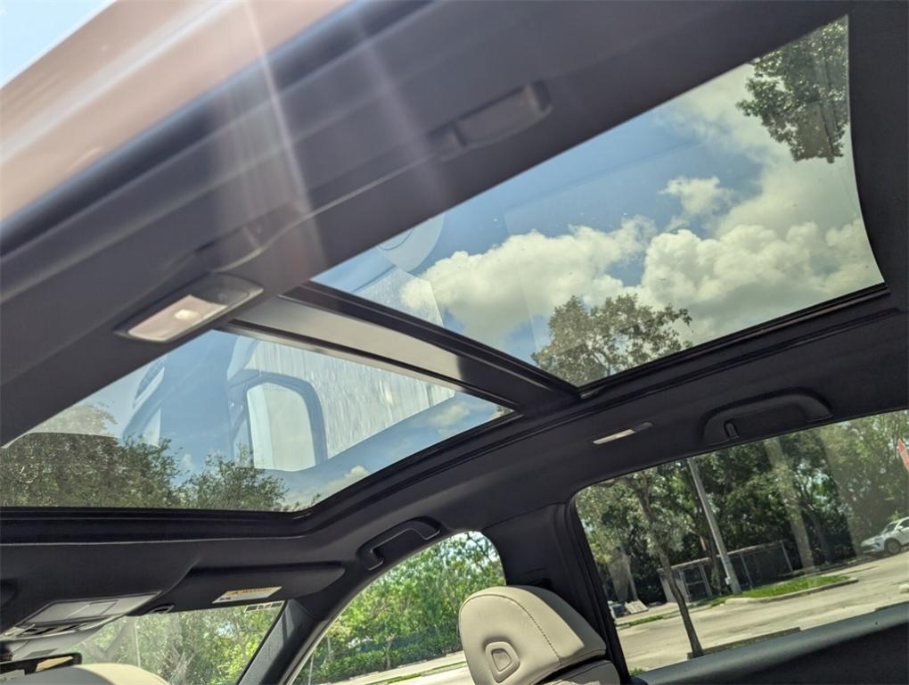 new 2025 Acura RDX car, priced at $46,650