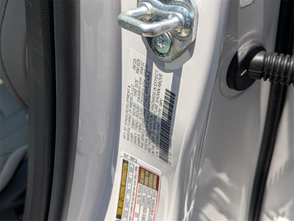 new 2025 Acura RDX car, priced at $46,650