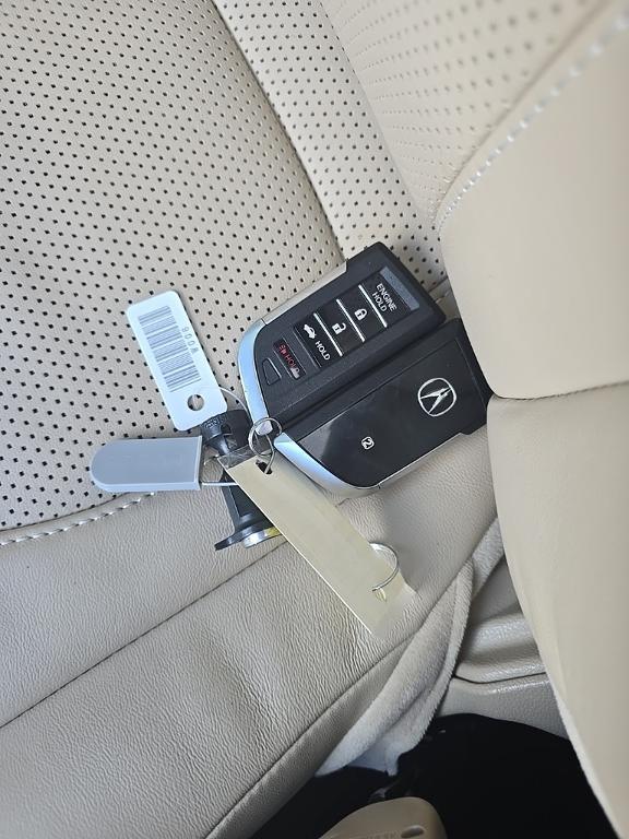used 2025 Acura TLX car, priced at $37,500