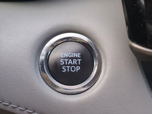 used 2022 Toyota Highlander car, priced at $34,359