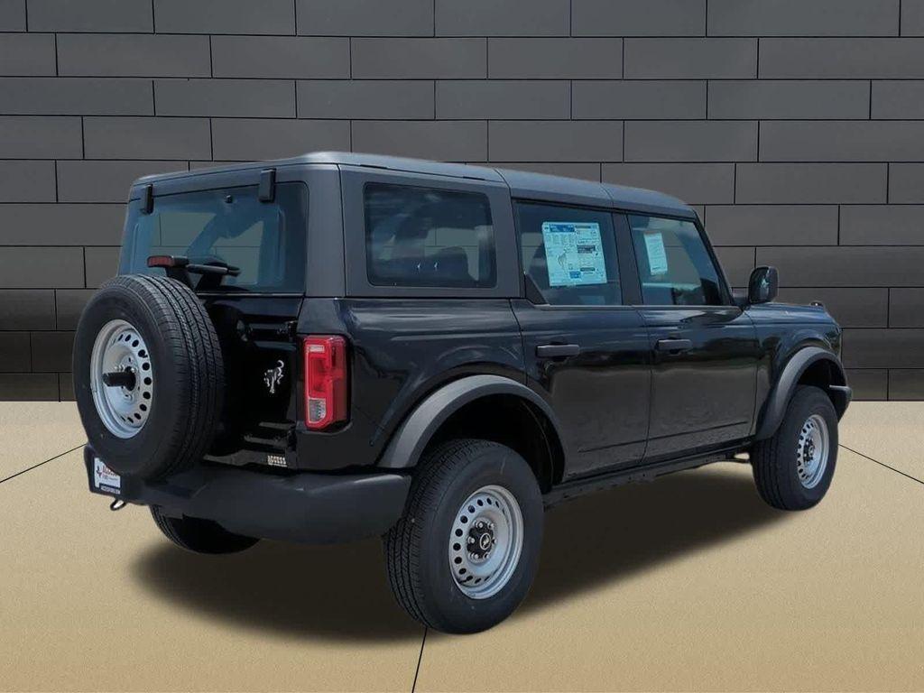 new 2025 Ford Bronco car, priced at $38,572