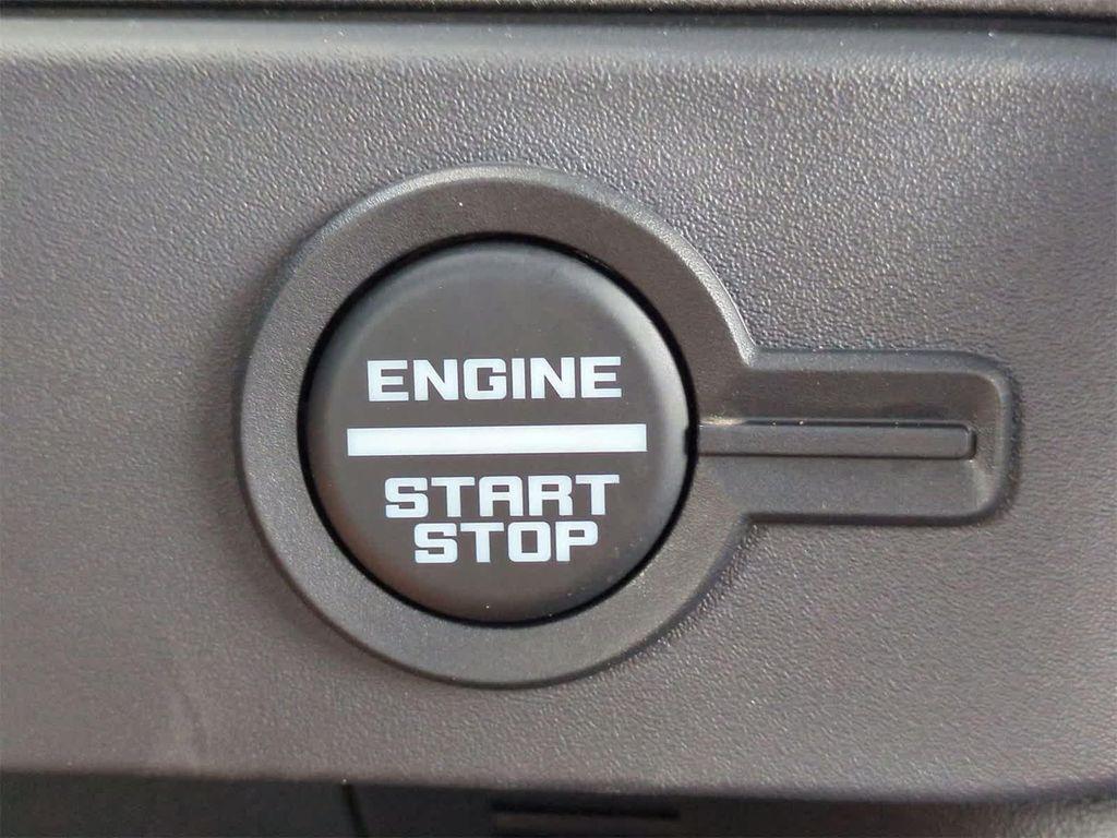 new 2025 Ford Bronco car, priced at $38,572
