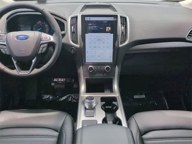 new 2024 Ford Edge car, priced at $37,104