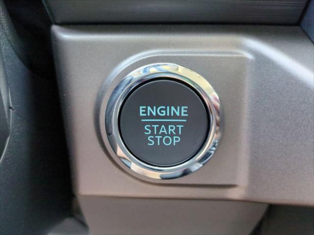 new 2025 Ford F-150 car, priced at $50,520