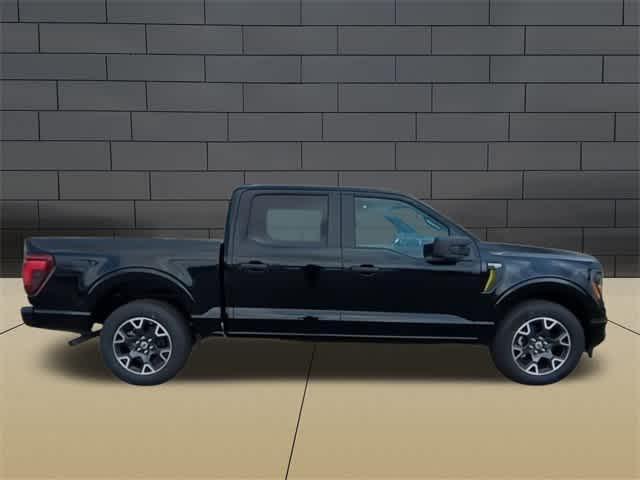 new 2024 Ford F-150 car, priced at $43,330