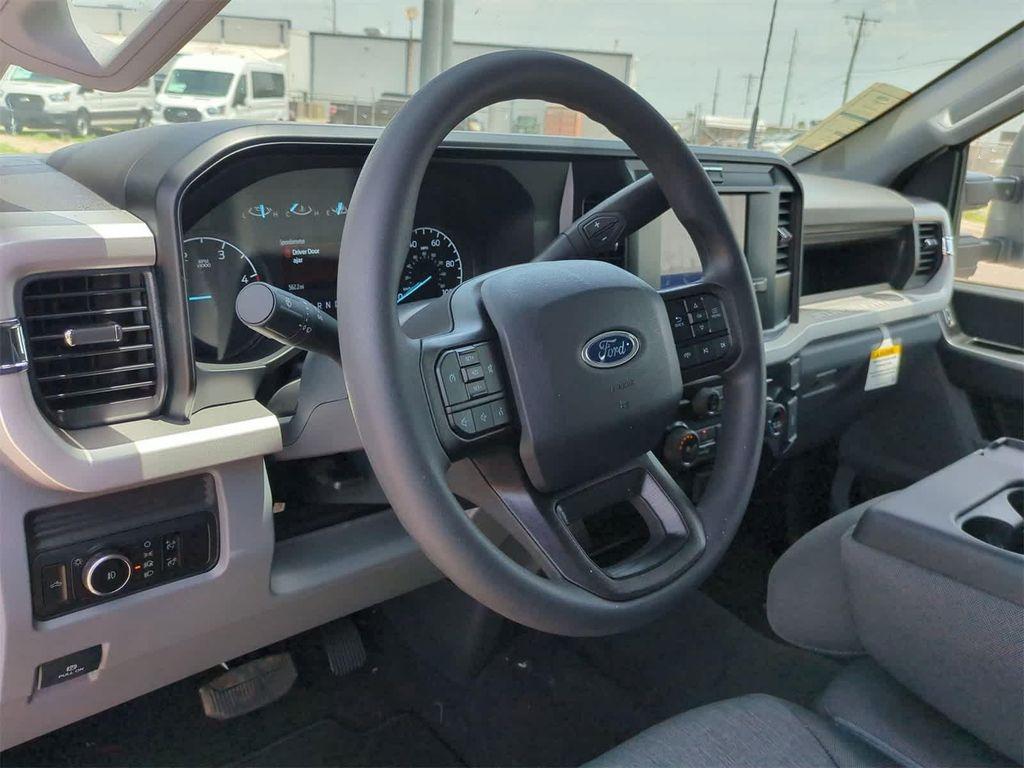 new 2025 Ford F-250 car, priced at $65,559