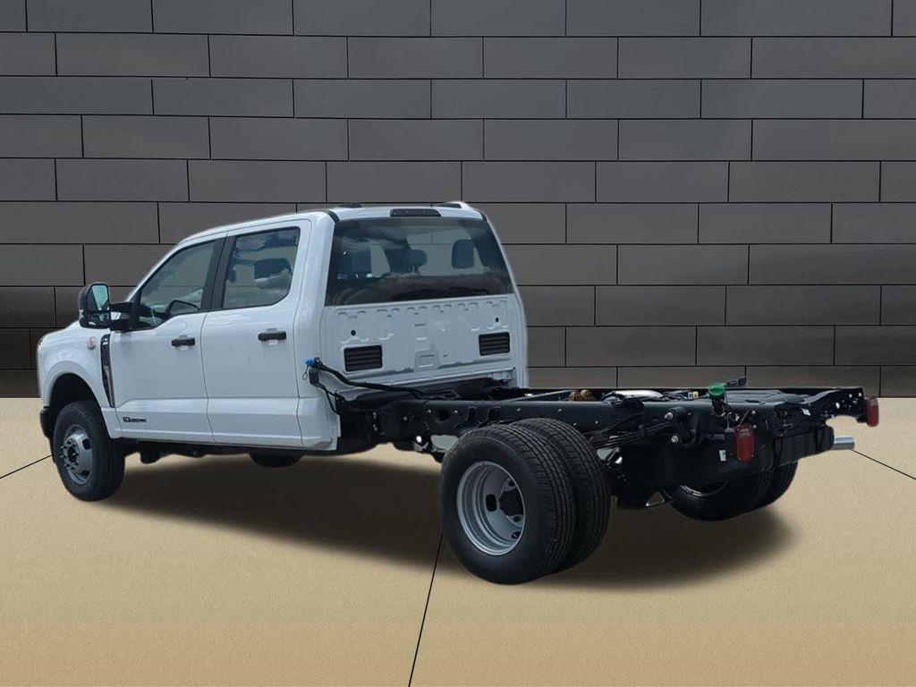 new 2025 Ford F-350 car, priced at $66,986