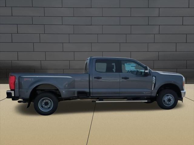 new 2025 Ford F-350 car, priced at $72,650