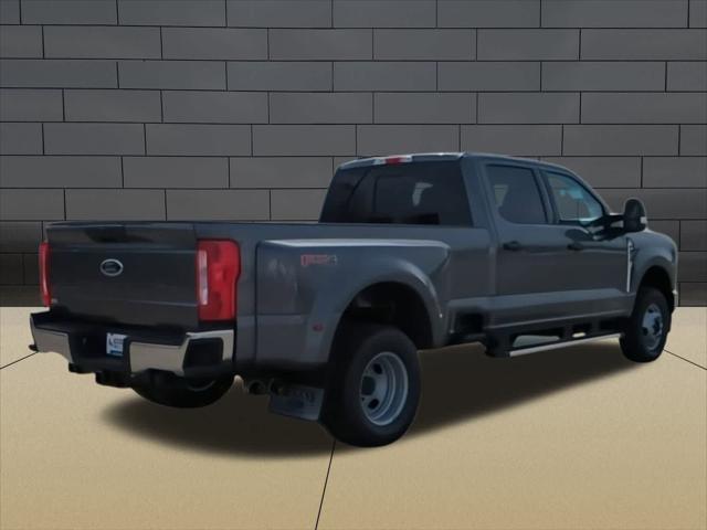 new 2025 Ford F-350 car, priced at $72,650
