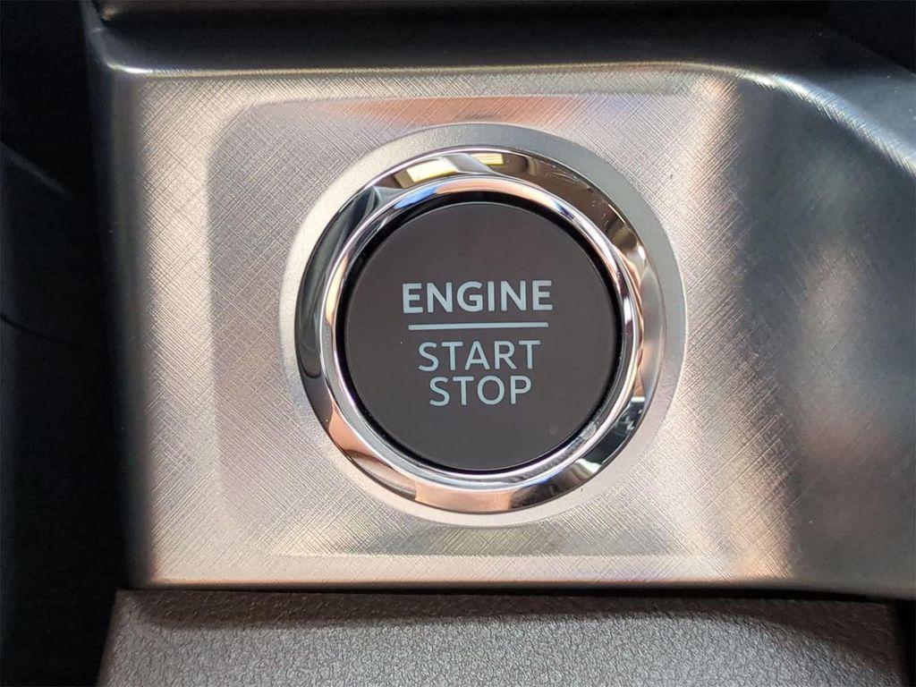 new 2025 Ford F-250 car, priced at $97,910