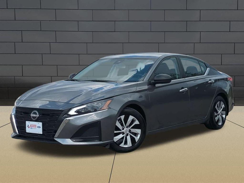 used 2024 Nissan Altima car