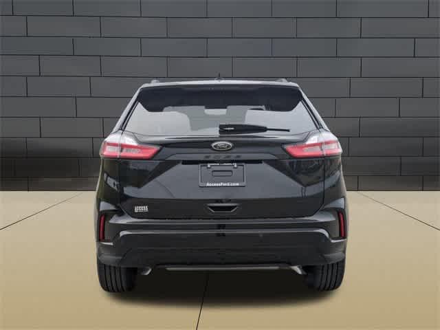 new 2024 Ford Edge car, priced at $35,037