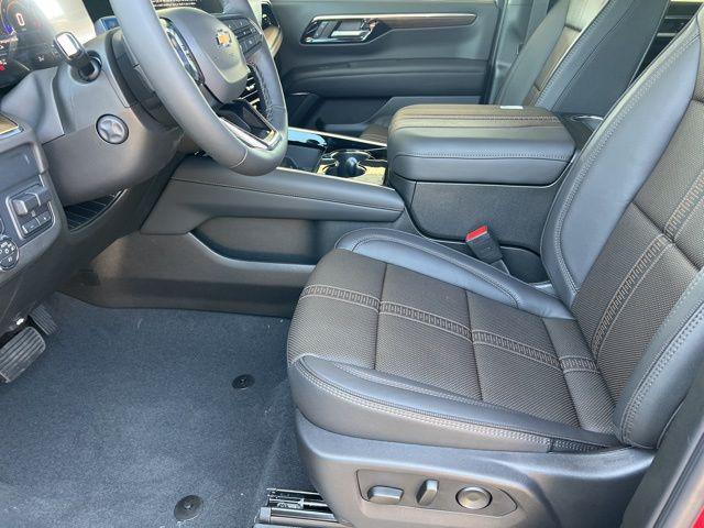 new 2025 Chevrolet Suburban car, priced at $89,250