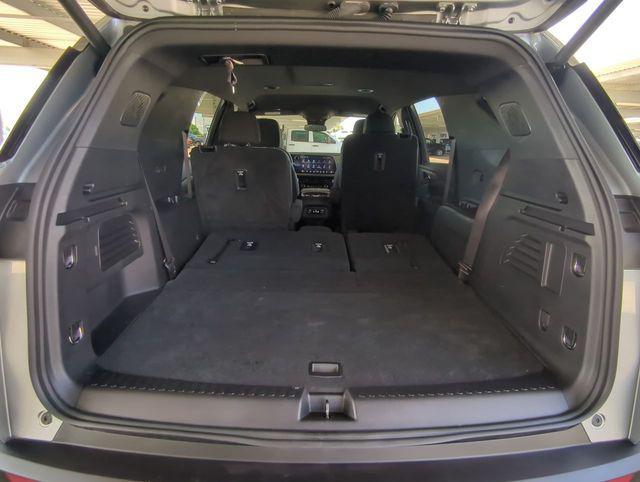 used 2024 Chevrolet Traverse car, priced at $42,995